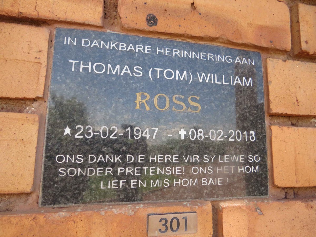 ROSS Thomas William 1947-2018