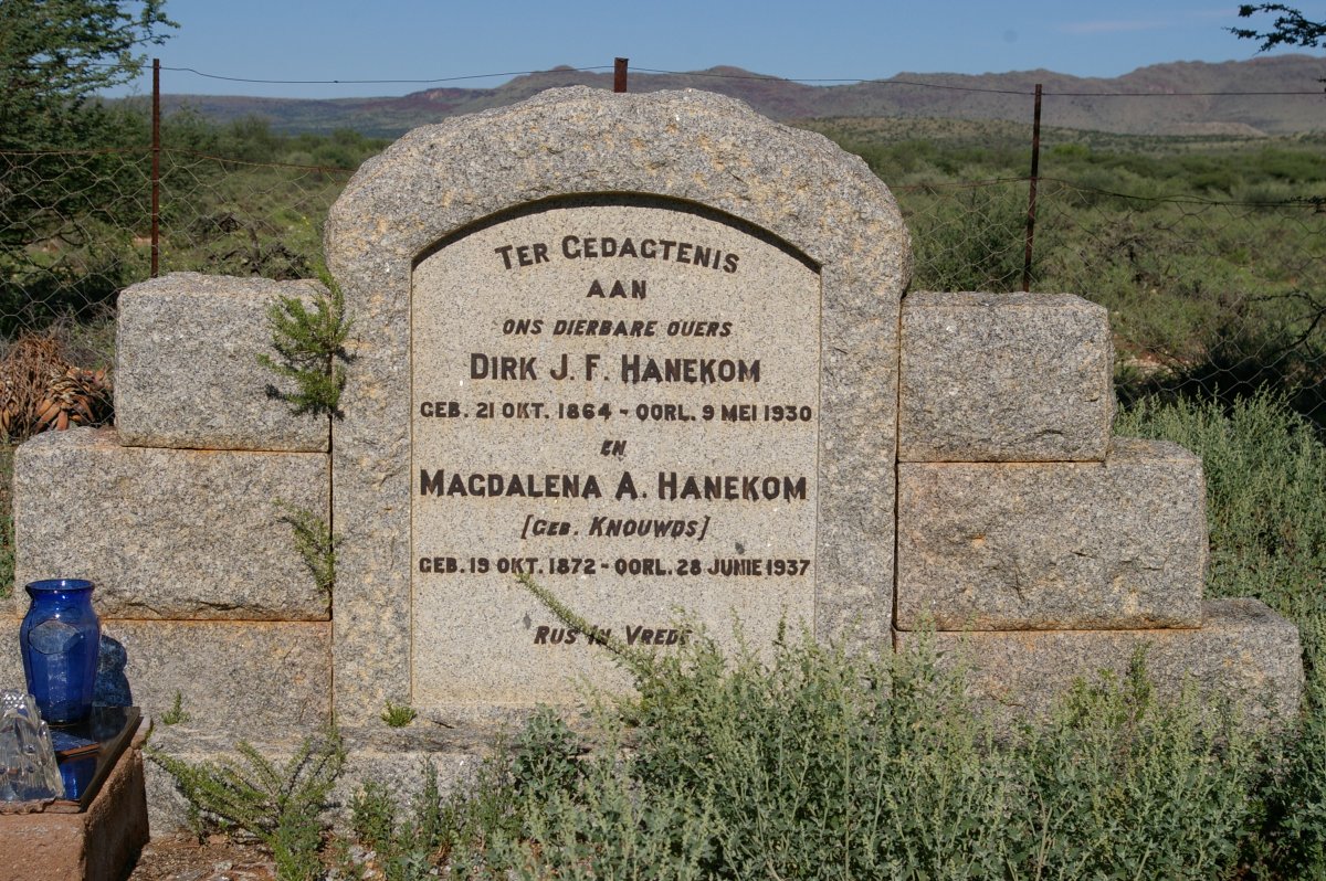 HANEKOM Dirk J.F. 1864-1930 &amp; Magdalena A. KNOUWDS 1872-1937
