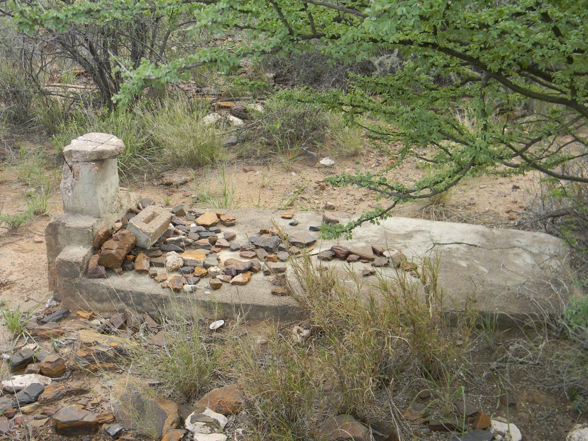? Tombstone illegible