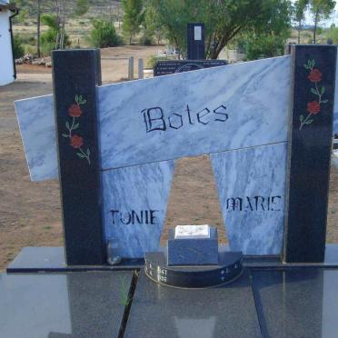BOTES Tonie 1947-1986 &amp; Marie 1949-
