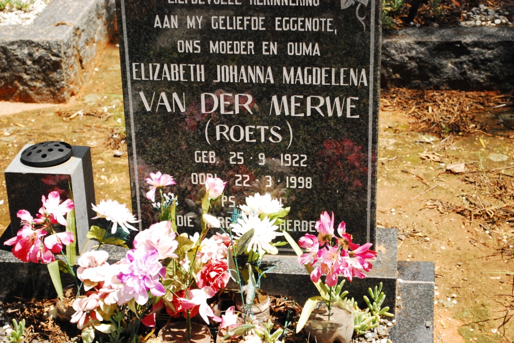 MERWE Elizabeth Johanna Magdalena, van der nee ROETS 1922-1998