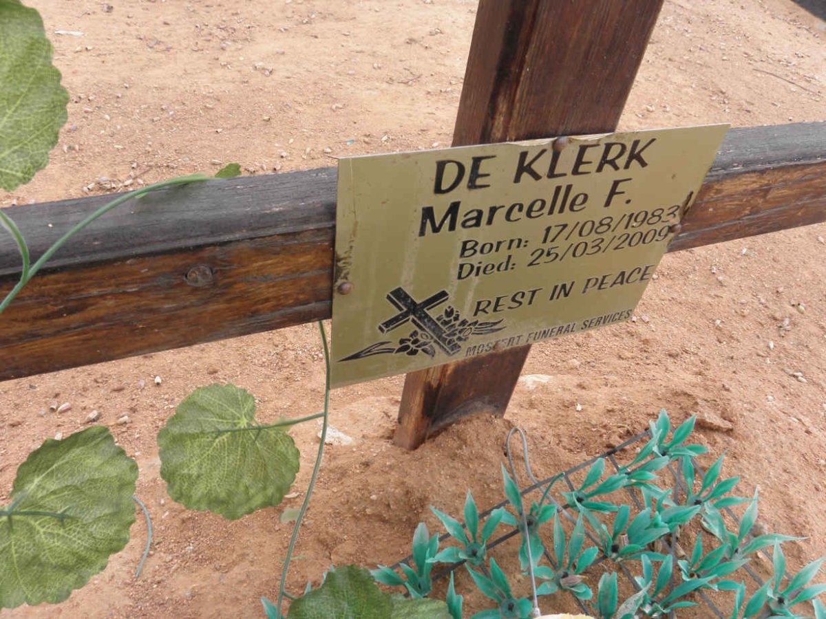 KLERK Marcelle F., de 1983-2009
