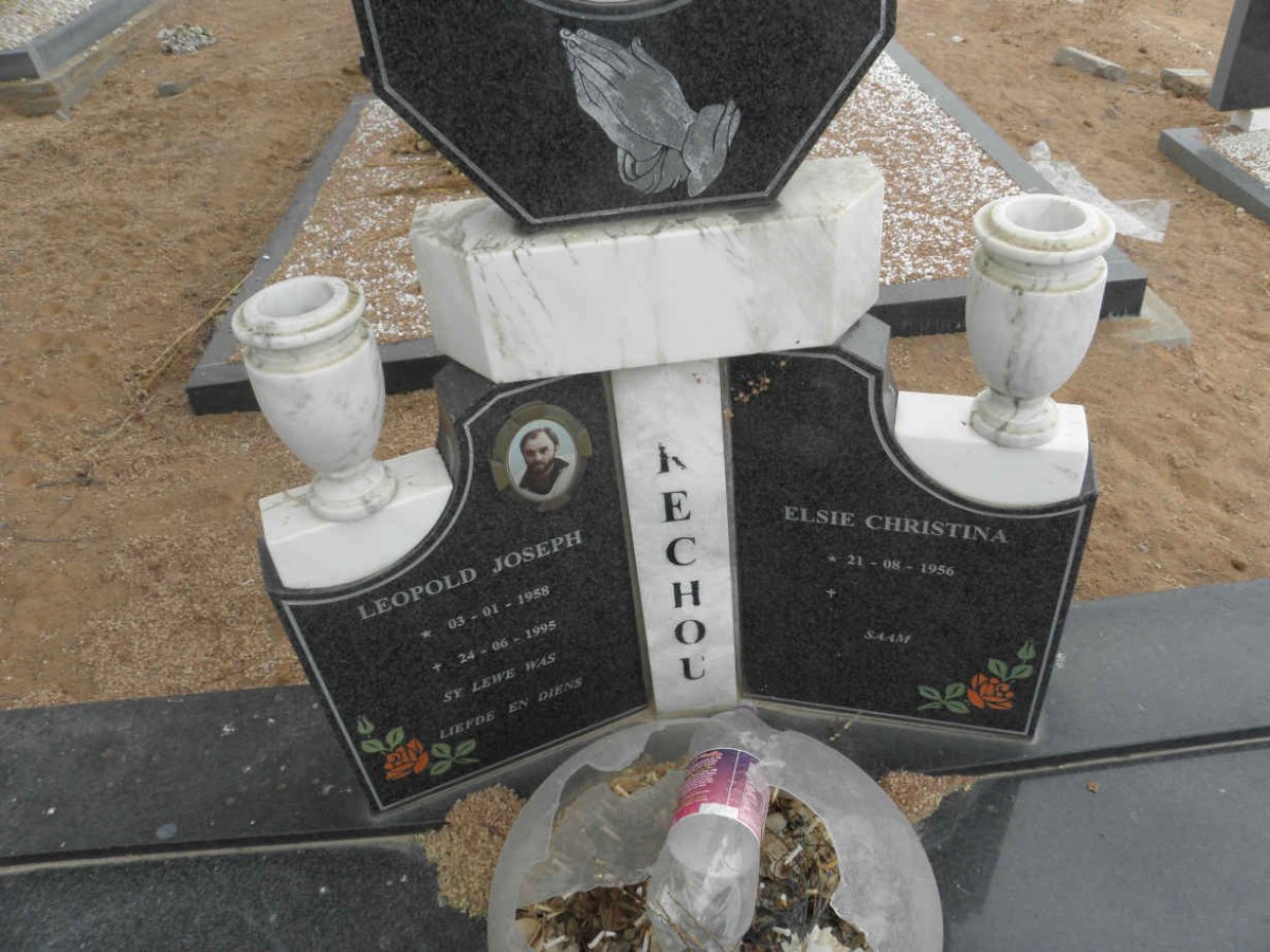 RECHOU Leopold Joseph 1958-1995 &amp; Elsie Christina 1956-