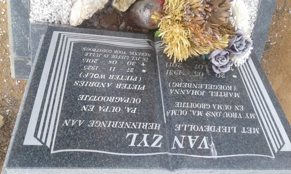ZYL Pieter Andries, van 1925-2015 &amp; Martel Johanna KOEGELENBERG 1931-2011