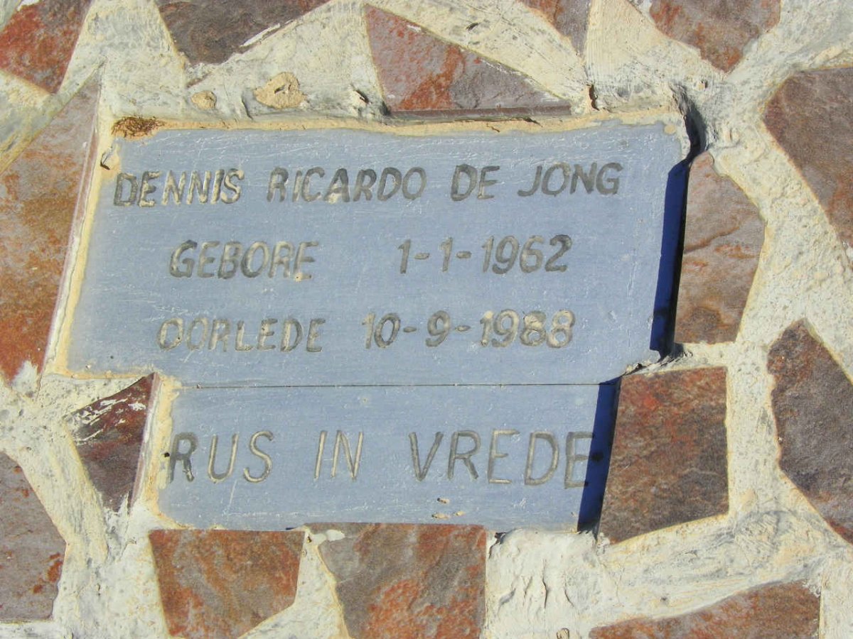 JONG Dennis Ricardo, de 1962-1988
