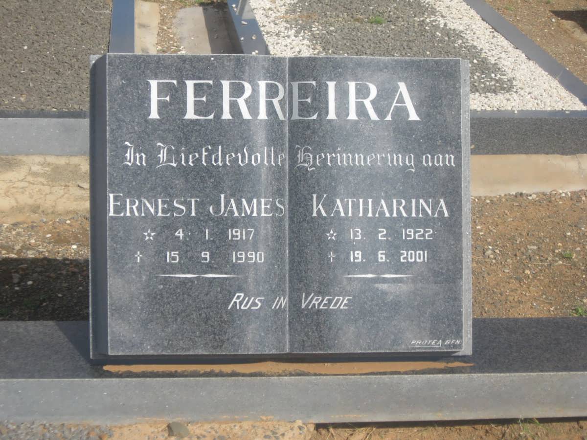 FERREIRA Ernest James 1917-1990 &amp; Katharina 1922-2001