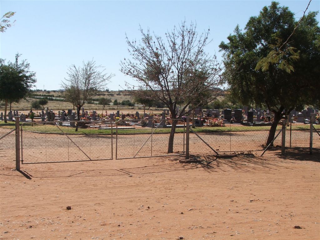6. Third entrance to the Cemetery