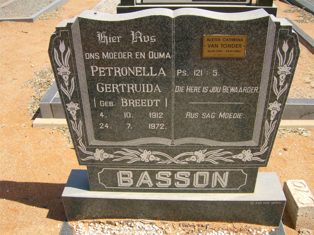 BASSON Petronella Gertruida nee BREEDT 1912-1972 :: VAN TONDER Aletta Cathrina 1937-2007