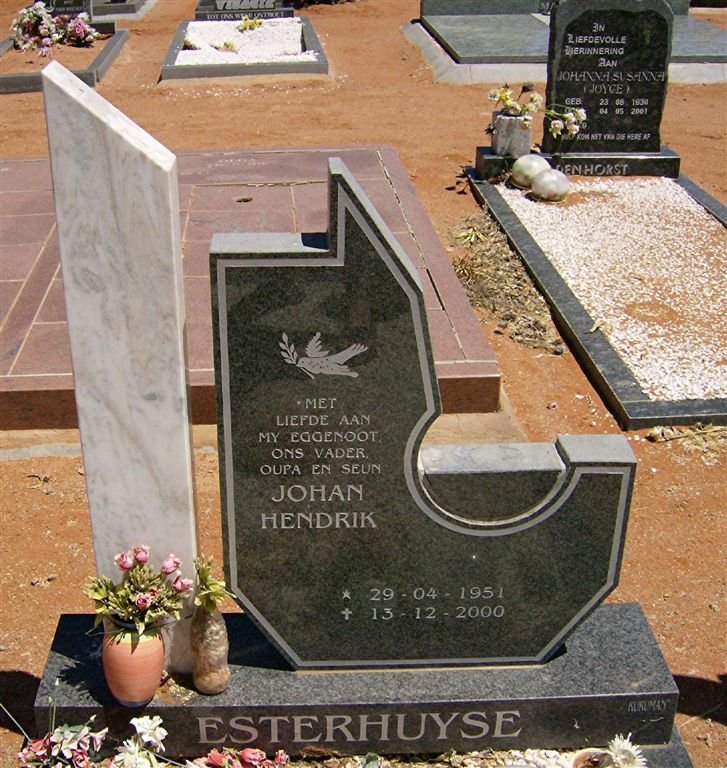 ESTERHUYSE Johan Hendrik 1951-2000
