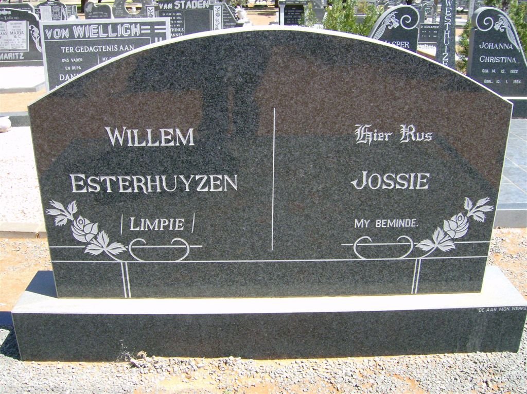 ESTERHUYZEN Willem &amp; Jossie