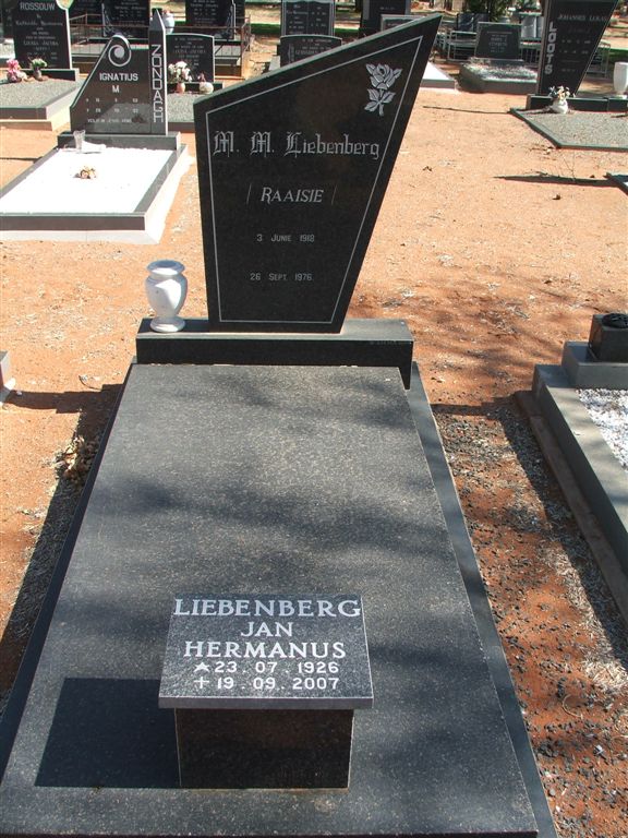 LIEBENBERG Jan Hermanus 1926-2007 &amp; M.M. 1918-1976