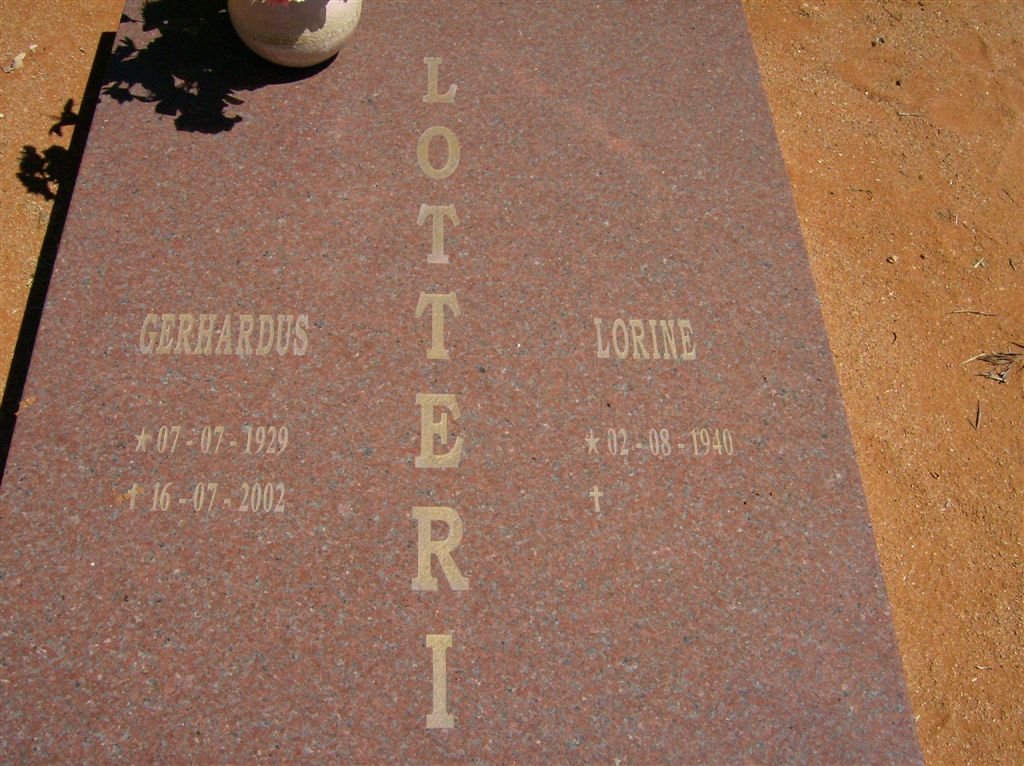 LOTTERING Gerhardus 1929-2002 &amp; Lorine 1940-
