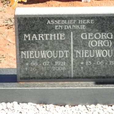 NIEUWOUDT George 1918- &amp; Marthie 1921-2008