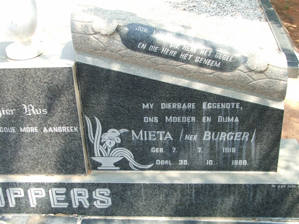 SLIPPERS Mieta nee BURGER 1918-1980