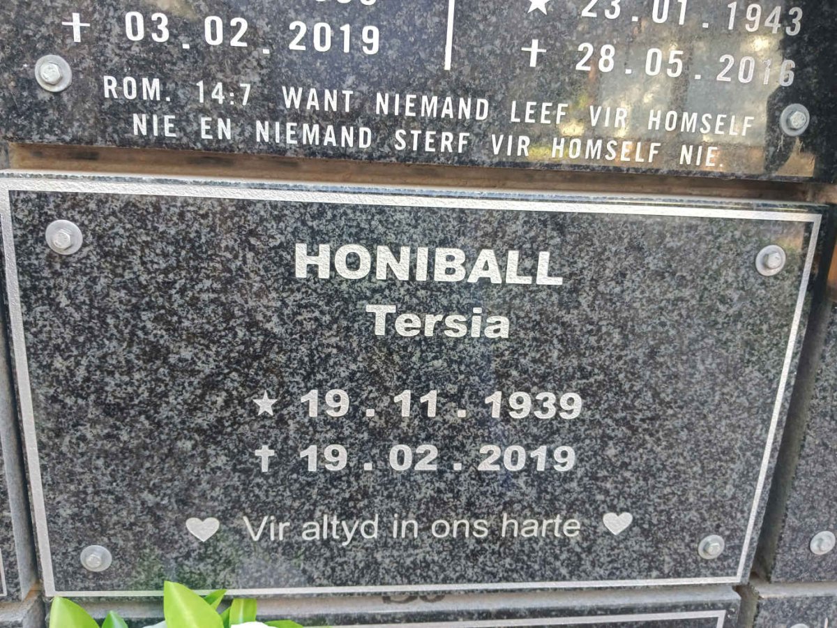 HONIBALL Tersia 1939-2019