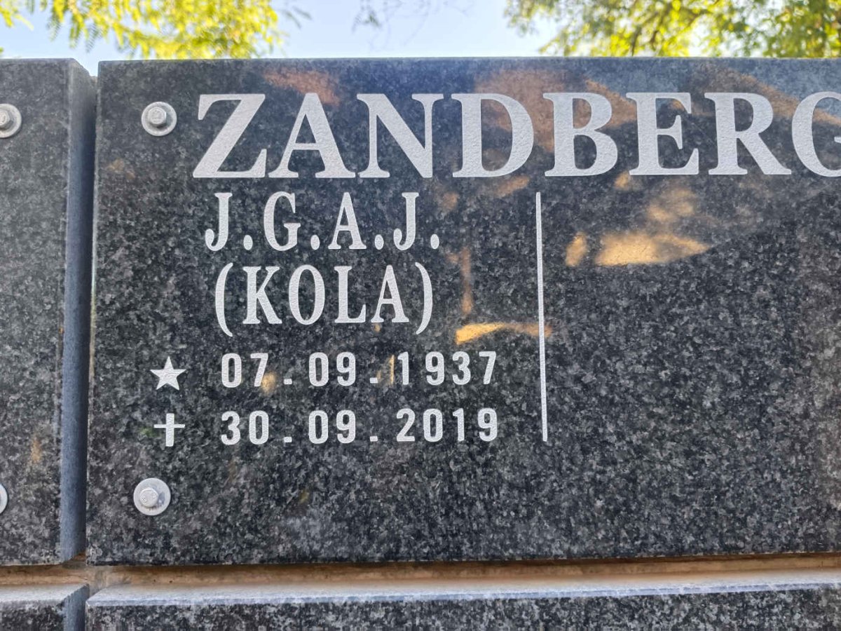 ZANDBERG J.G.A.J.1937-2019