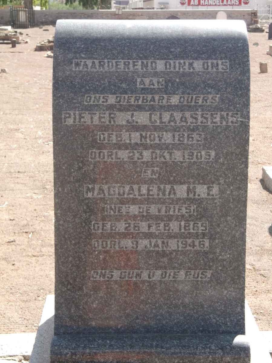 CLAASSENS Pieter J. 1863-1905 &amp; Magdalena M.E. DE VRIES 1869-1946