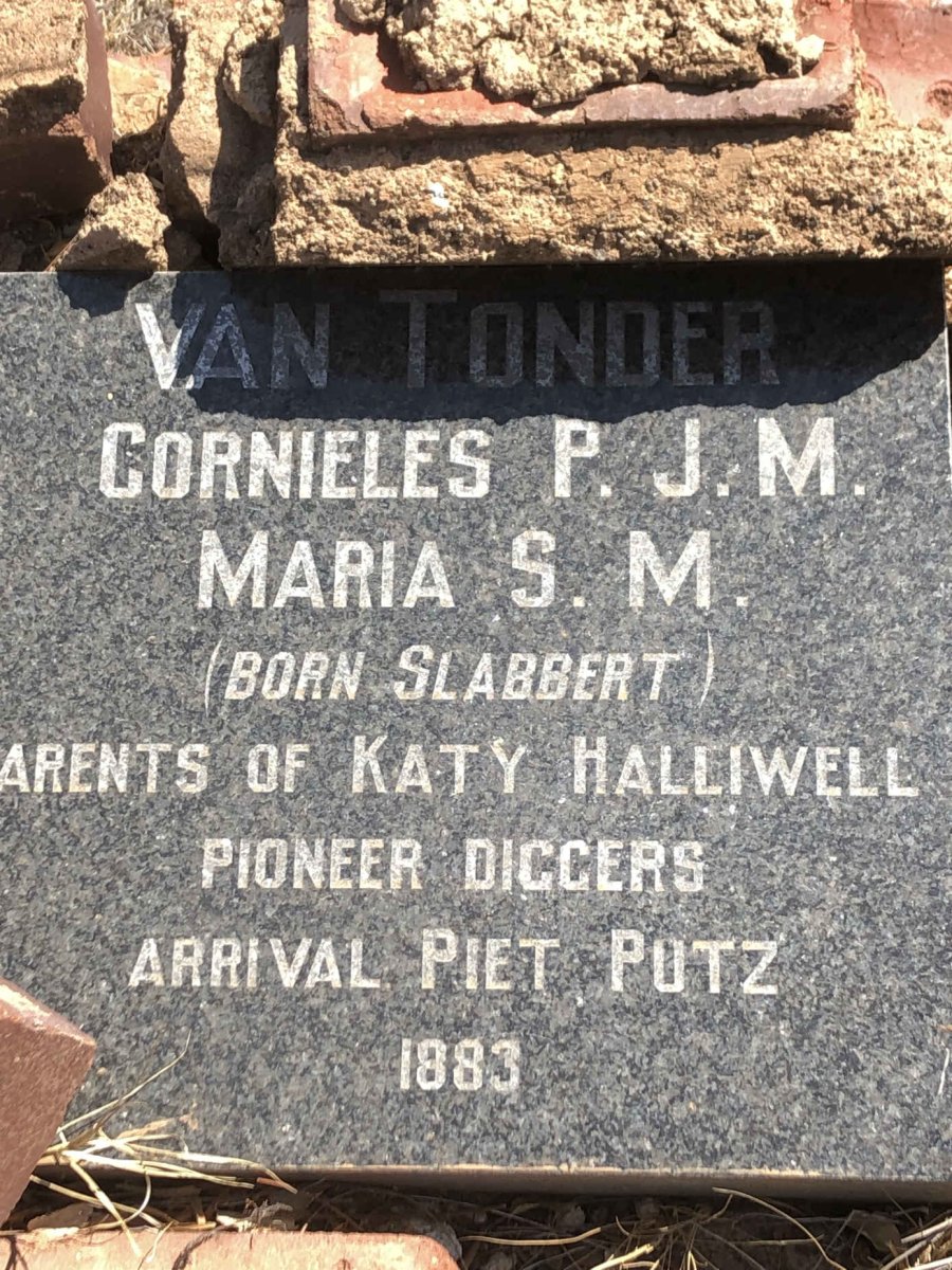 TONDER Cornieles P.J.M., van &amp; Maria S.M. SLABBERT