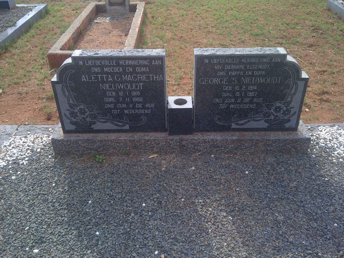 NIEWOUDT George S. 1914-1967 &amp; Aletta G. Magrietha 1919-1992