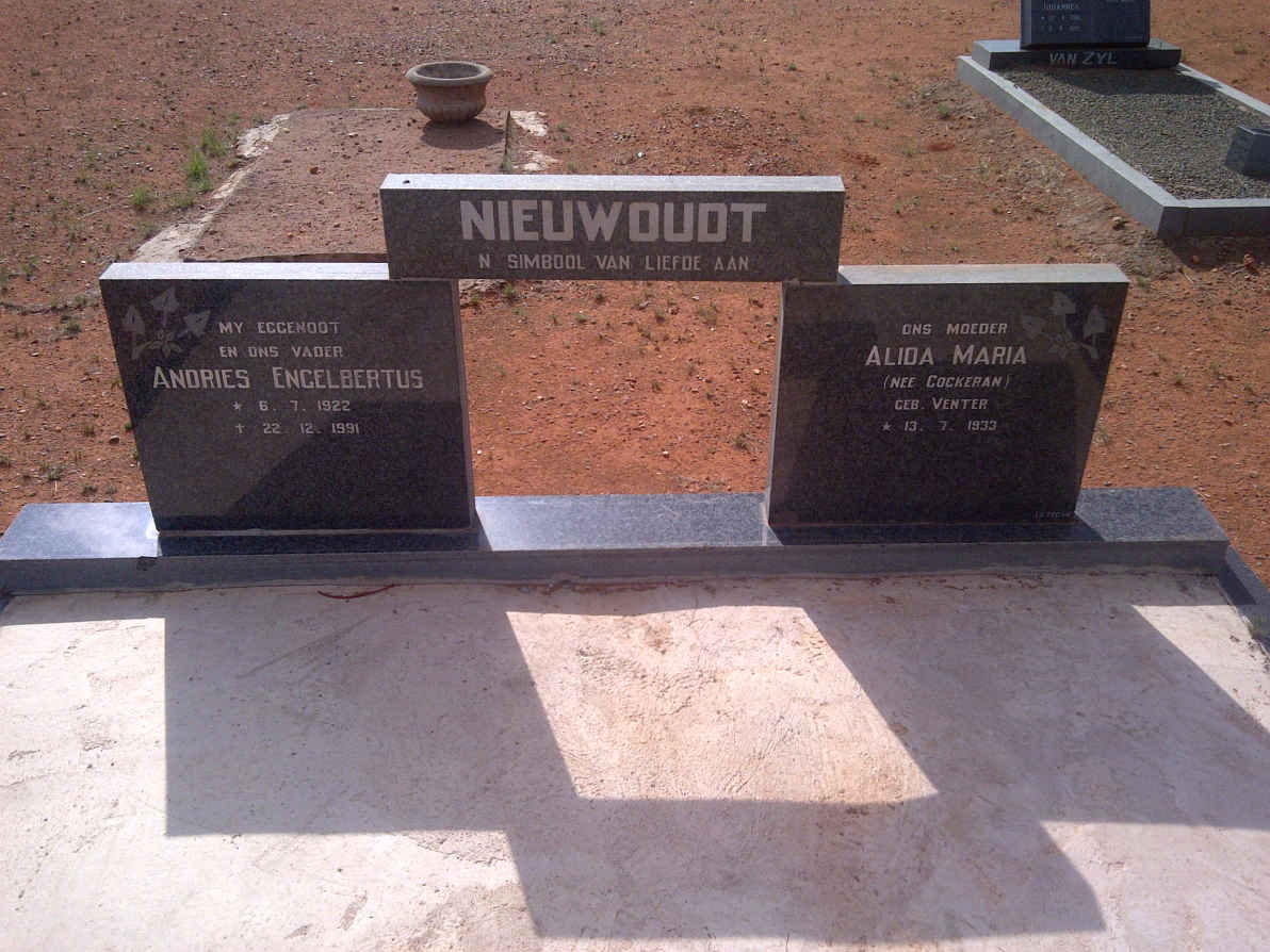 NIEUWOUDT Andries Engelbertus 1922-1991 &amp; Alida Maria, previously COCKERAN nee VENTER 1933-