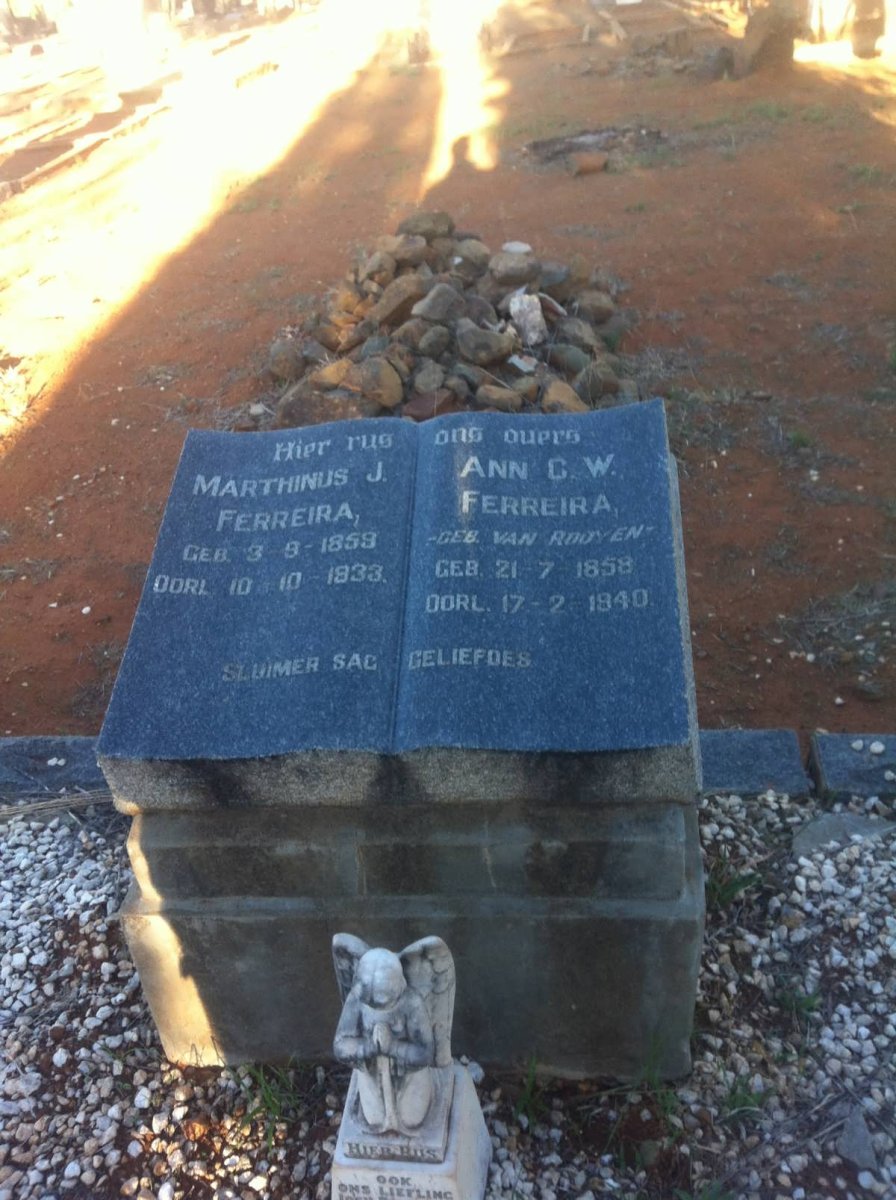 FERREIRA Marthinus J. 1859-1933 &amp; Ann C.W. VAN ROOYEN 1858-1940 :: FERREIRA Joey