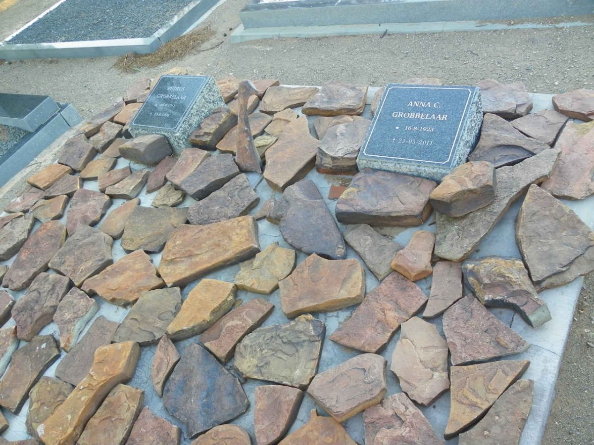 GROBBELAAR Petrus 1911-1998 &amp; Anna C. 1923-2011