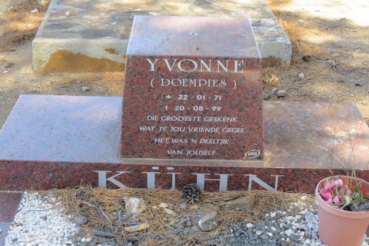 KUHN Yvonne 1971-1999