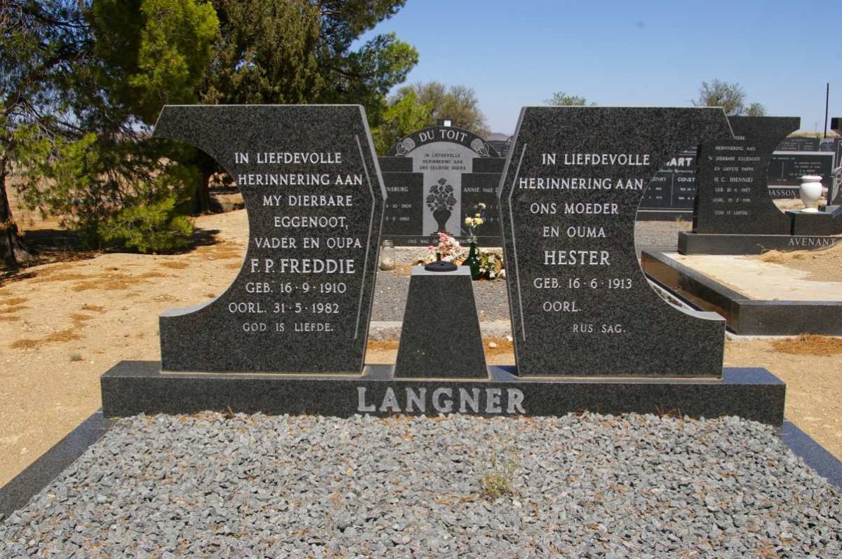 LANGNER F.P Freddie 1910-1982 &amp; Hester 1913-